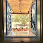בית נופש Blue Shutters By The Beach, Access To Private *