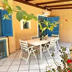 בית נופש Blue Shutters By The Beach, Access To Private פולה