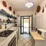 בית נופש Blue Shutters By The Beach, Access To Private פולה