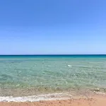 Blue Shutters By The Beach, Access To Private