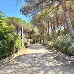 Blue Shutters By The Beach, Access To Private *