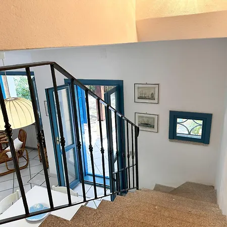 Tatil Evi Blue Shutters By The *