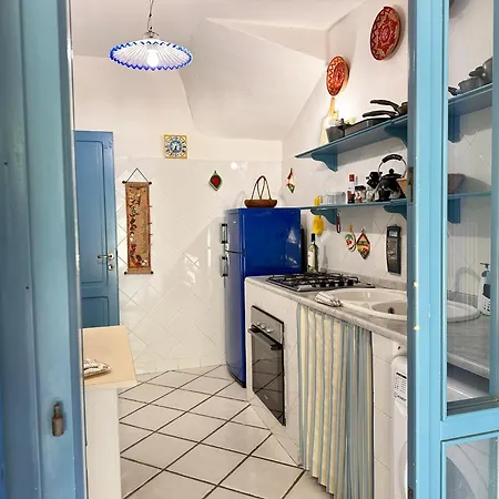 Tatil Evi Blue Shutters By The