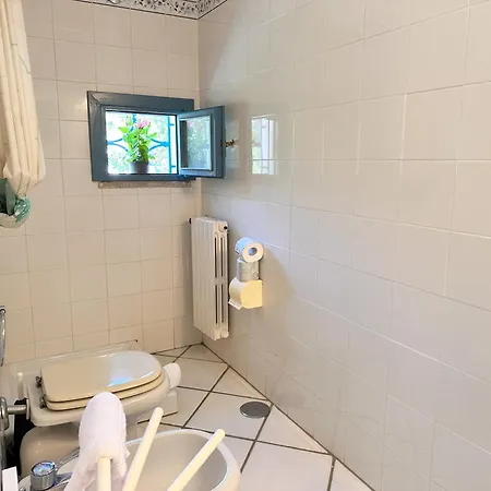 Tatil Evi Blue Shutters By The