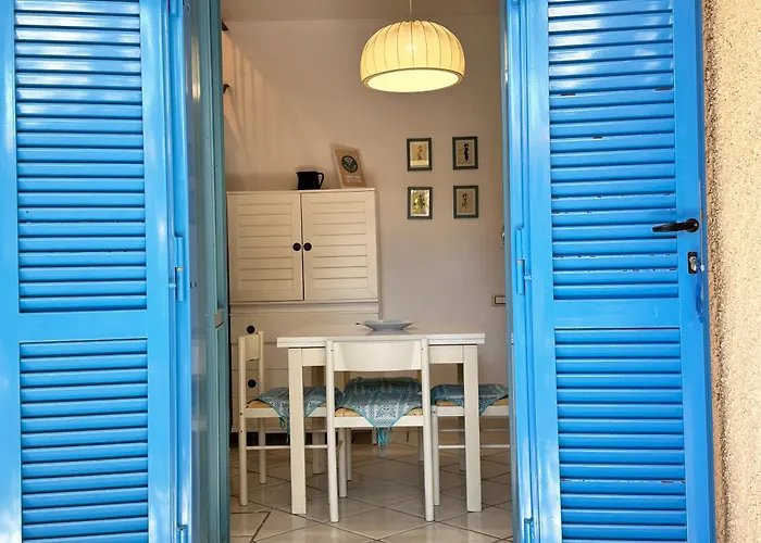 Дом отдыха Blue Shutters By The Beach, Access To Private Пула