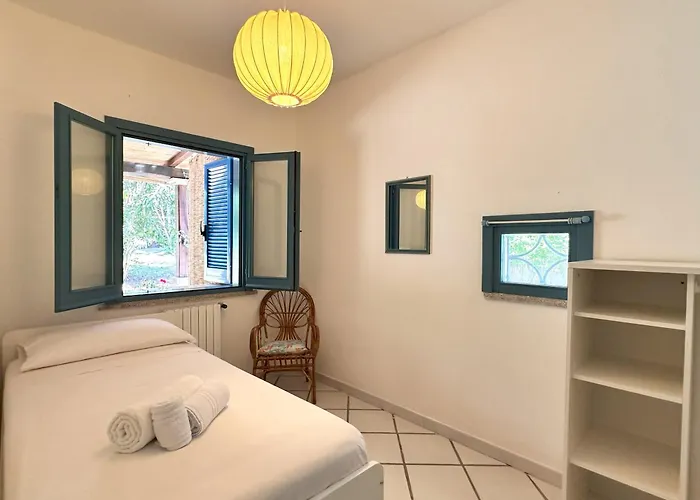 Blue Shutters By The Beach, Access To Private *