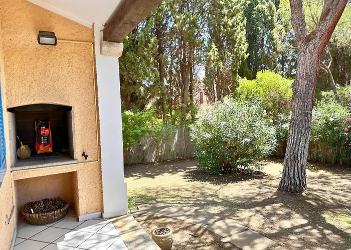 Blue Shutters By The Beach, Access To Private Пула