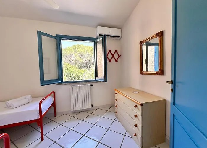 Blue Shutters By The Beach, Access To Private